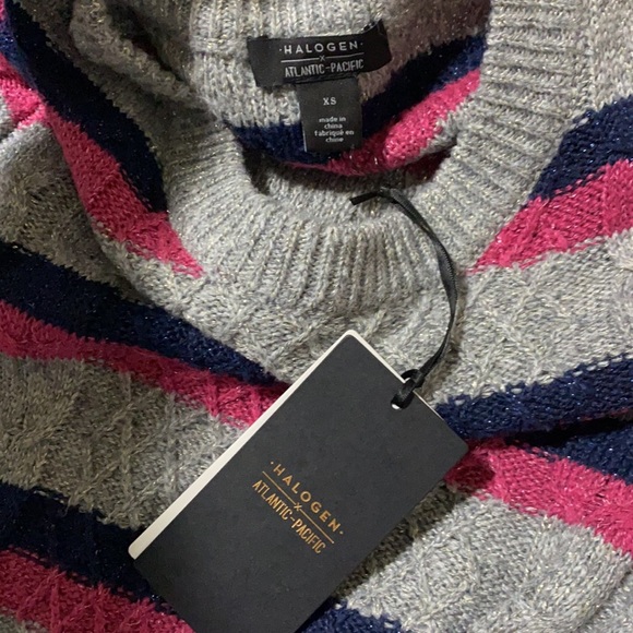 Halogen X Atlantic-Pacific Cable Knit Sweater - Picture 7 of 13